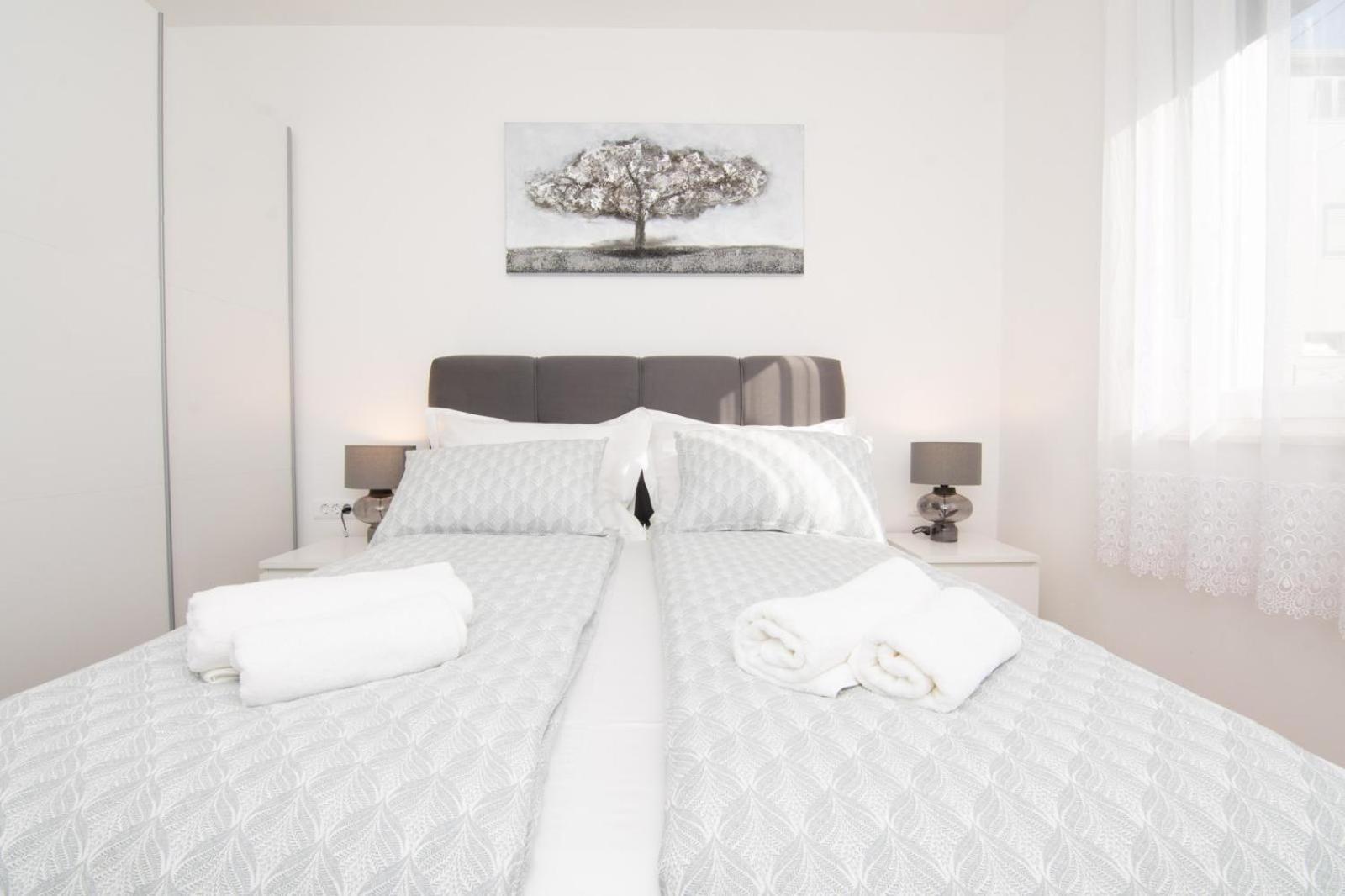 Studio Apartman Apollonia Sinj Eksteriør billede