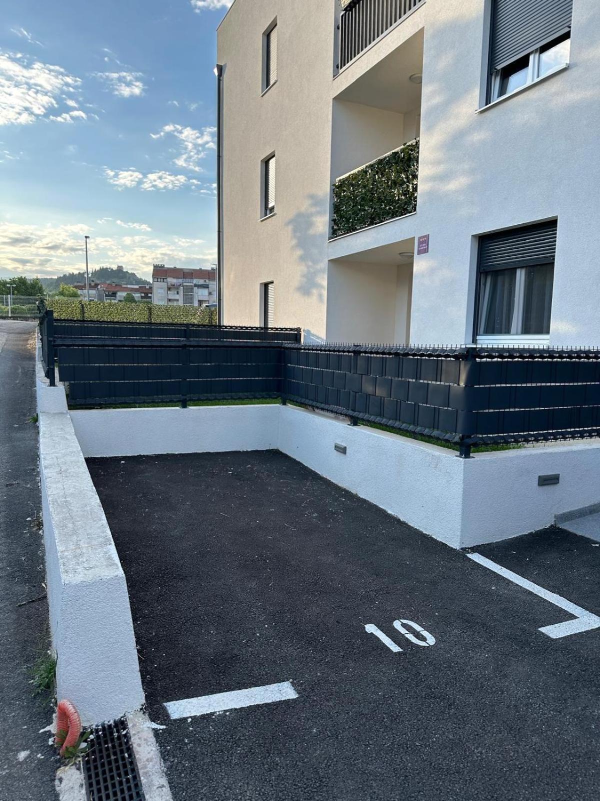 Studio Apartman Apollonia Sinj Eksteriør billede